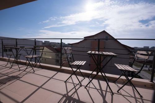 Sea Side Ada Apartment