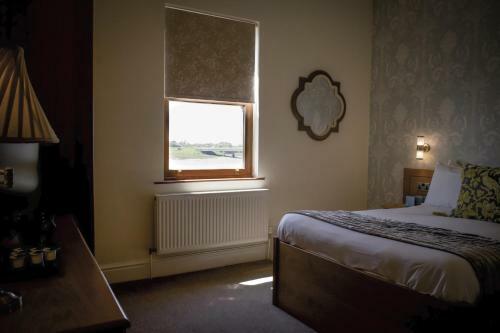 Hostal Shard Riverside