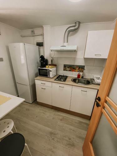 Paula Apartment & Rooms