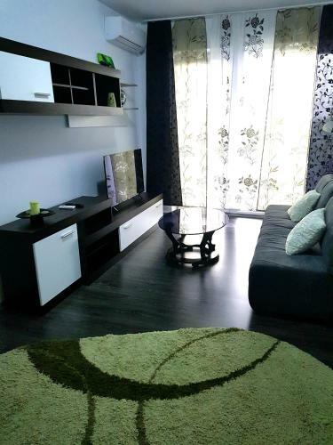 Grand'or Central Deluxe Apartment