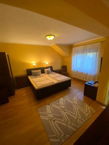 Hostal Alexia Rooms