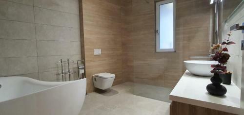 Charlotte Residence - 2 Bedrooms Apartment