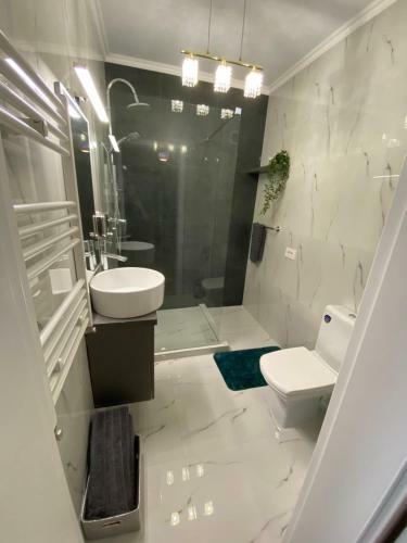 Jadis Queen Apartment