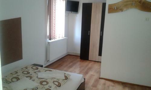 Hostal Apartamente Ambrus E
