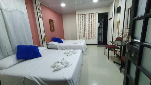 Hostal Alcarav�n Del Desierto
