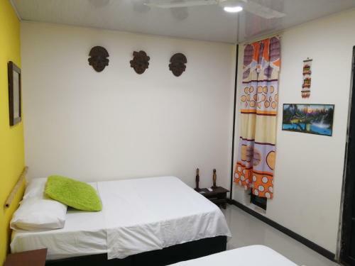Hostal Alcarav�n Del Desierto