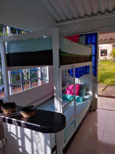 Quinta Emmanuel / Caba�as / Rio Dulce / Villeta
