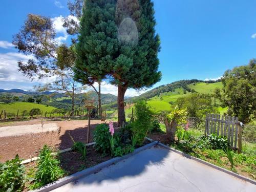 Casa Aconchegante Na Ro�a C/ Piscina/churrasqueira
