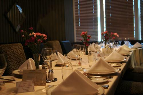 Le Bouchon Brasserie & Hotel