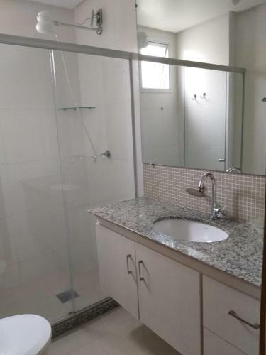 Apartamento Edif�cio Vin�cius Beira Mar Vista Lateral