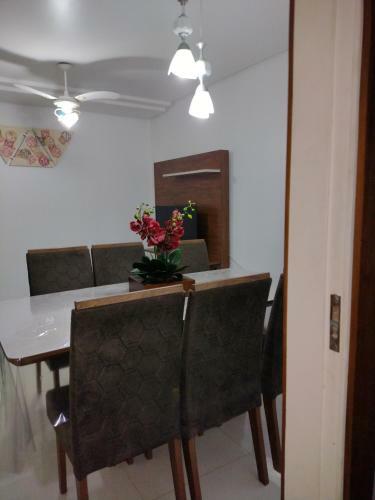 Apartamento Edif�cio Vin�cius Beira Mar Vista Lateral