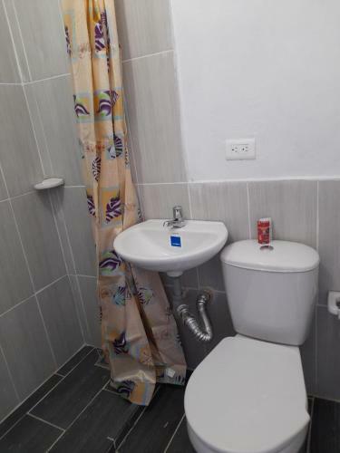 Hostal V�sta Farall�nes