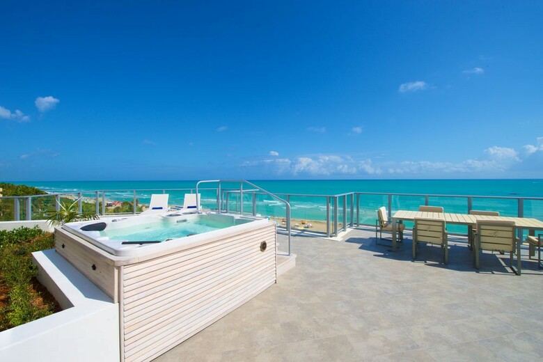 Hotel Courtyard By Marriott Miami Beach Oceanfront