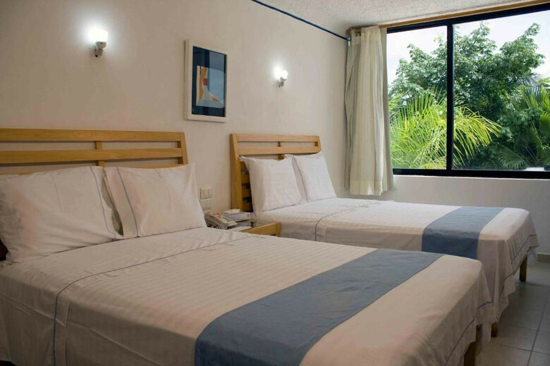 Hotel Sotavento & Yacht Club
