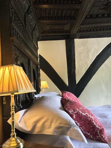 Hotel The Crown Inn