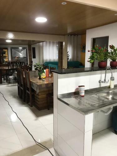 Hostel Gratid�o