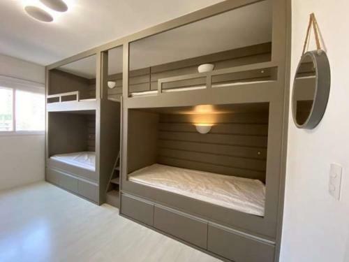 Lindo Apartamento Com 3 Suites Finamente Mobiliado !