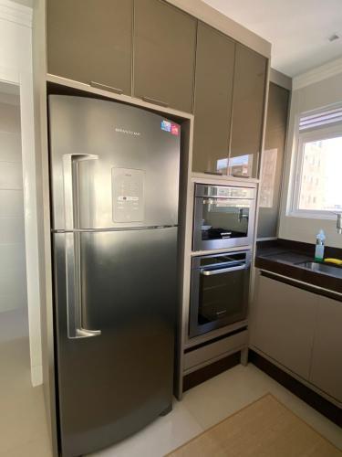 Lindo Apartamento Com 3 Suites Finamente Mobiliado !
