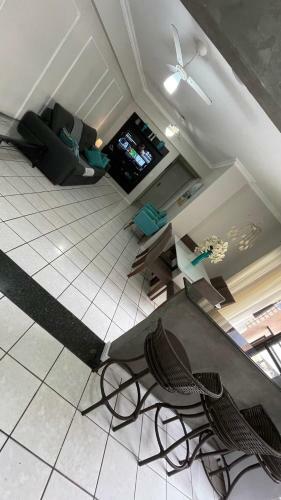 Apartamento Apto Brom�lias - Meia Praia