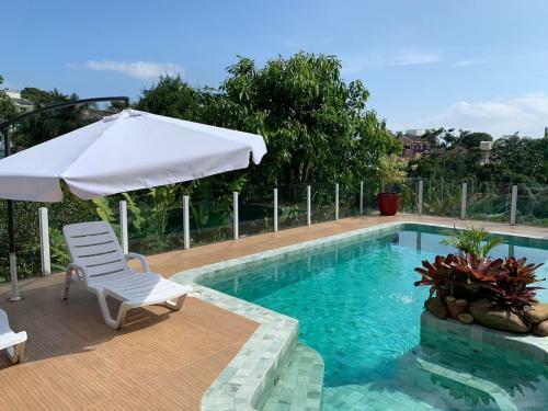House Flat Cacup� Em Florian�polis