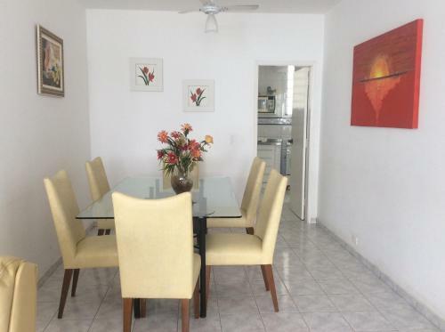 Apartamento Pitangueiras Frente Total Mar