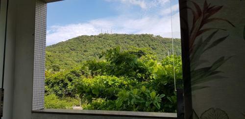 Apartamento Enseada � 450m Da Praia
