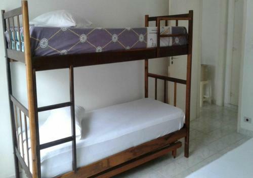 Apartamento Enseada A Duas Quadras Da Praia