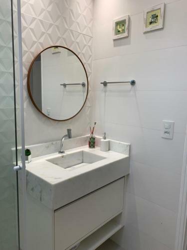 Apartamento Enseada Lind�ssimo Apto - 6 Pessoas - 300mt Da Praia