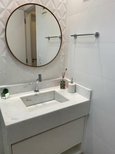 Apartamento Enseada Lind�ssimo Apto - 6 Pessoas - 300mt Da Praia