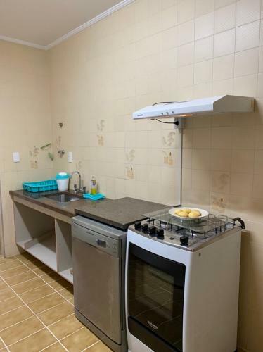 Apartamento Guaruja - 2 Quartos - Ar Condicionado - Varanda