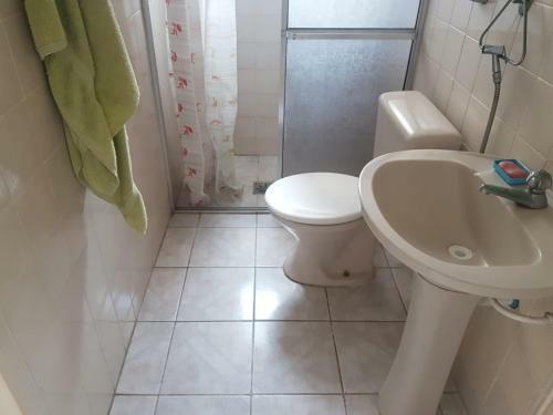 Apartamento A 1 Quadra Da Praia Pitangueiras.