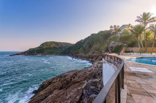 Apartamento Cobertura Duplex Com Vista Para O Mar E Piscina Privativa