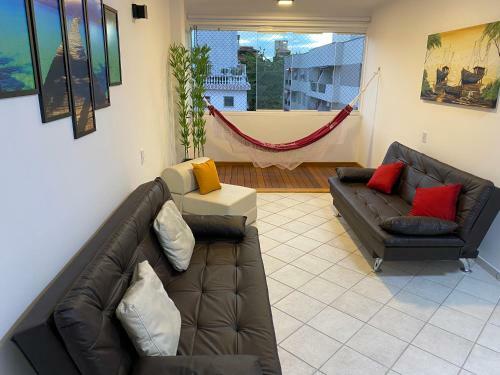 Apartamento Cobertura Guaruj� Apto Com Jacuzzi E Churrasqueira
