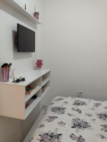 Sobrado Confort�vel - 300m Da Praia