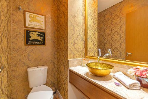 Rosa Apartamento Luxo No Centro Gramado