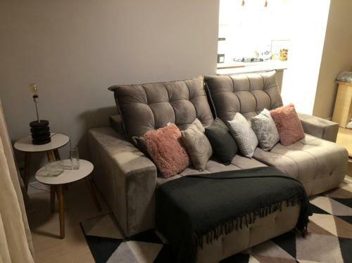 Este Amplo E Charmoso Apartamento Espera Por Voc�!