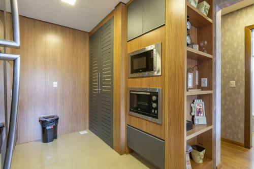 Rosa Apartamento Conte 205 B