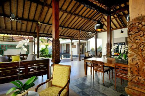 Villa Kayu Mimpi