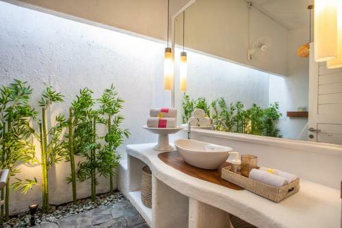 Bed & Breakfast Pinkprivate Sanur - Cool Adults Only