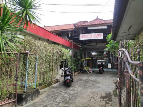 Hotel Oyo 90884 Rori Homestay