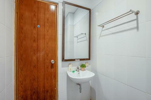 Prime Cailendra Hotel Redpartner