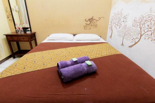 Hostal Monica Hotel