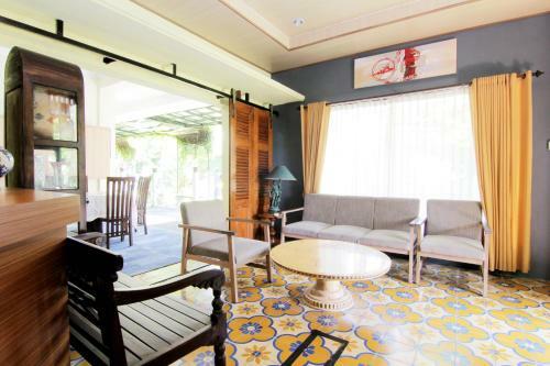 Hostal Embe Joglo Homestay