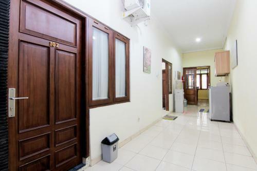 Hostal Embe Joglo Homestay