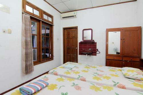 Hostal Mas Gun Guest House