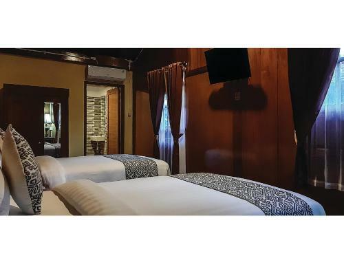 Kampoeng Joglo Boutique Hotel