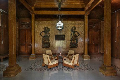Kampoeng Joglo Boutique Hotel