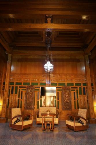 Kampoeng Joglo Boutique Hotel