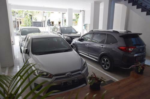 Hostal Grhatama Guest House
