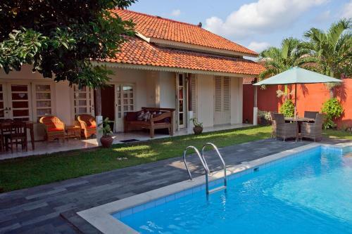 Deluxe Central Private Pool Villa (Family - 4 Persons)